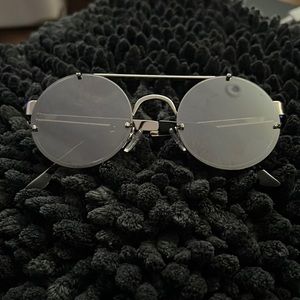 Round aviator sunglasses